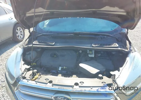 2017 Ford Escape Se z USA, uszkodzony, nr VIN 1FMCU0GD5HUC62994